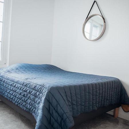 Appartement Neuf, Moderne Et Confortable! Ernée 외부 사진